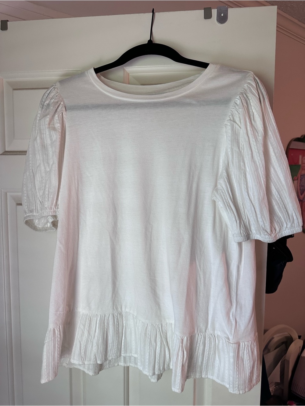 Women’s White Puff Sleeve Peplum Top - Crown & Ivy